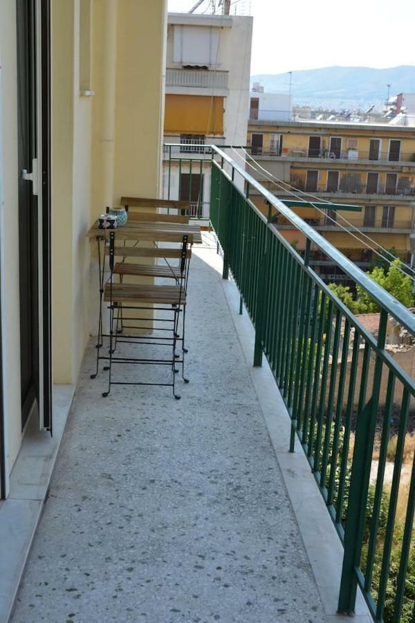 Modern Apartment, 5΄ Walk From Central Metro Station Athene Buitenkant foto