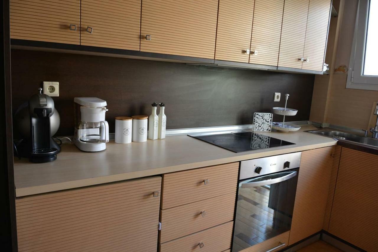 Modern Apartment, 5΄ Walk From Central Metro Station Athene Buitenkant foto